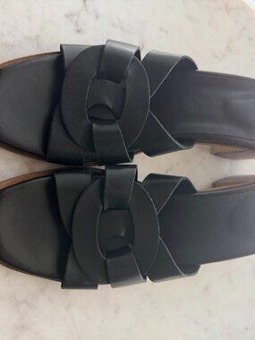 M by Bruno Magli Aria Black Leather Slip On Block Heel Sandals 9.5 (39.5)